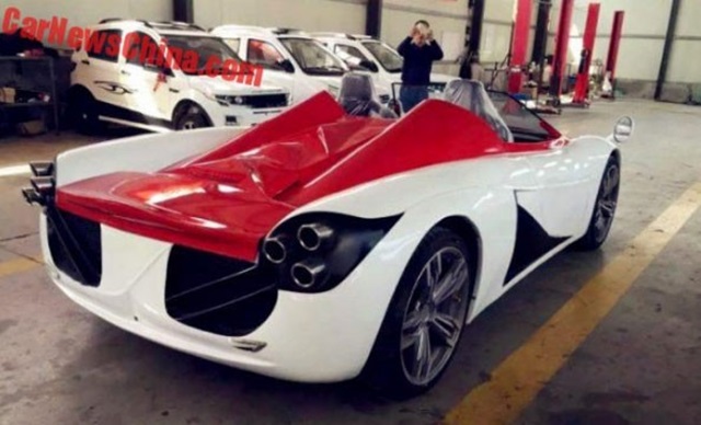 根據中媒報導，這款 Supercar 還分為入門款與旗艦款，前者的動力輸出為 4 匹最大馬力，而旗艦款則為 10 匹最大馬力。