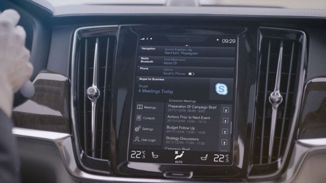 安裝在車內的 Skype 軟體似乎僅能用來多方通話，而視訊功能則受到限制。
