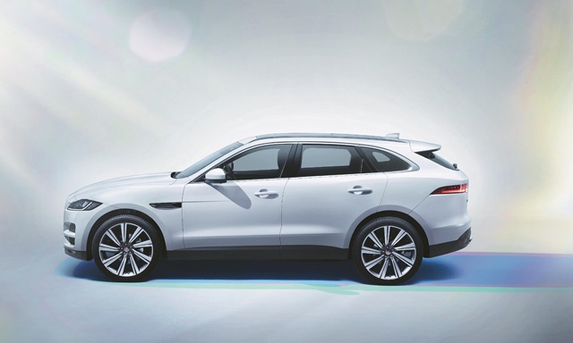 Jaguar F-Pace。