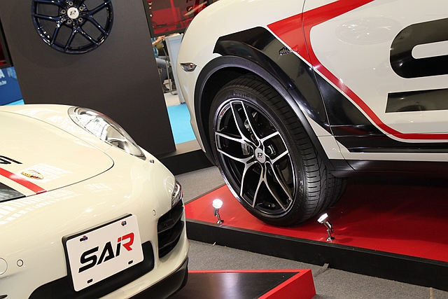 SAiRacing 鍛造輕量化輪框產品，未來將由專屬合作的銷售點直營。