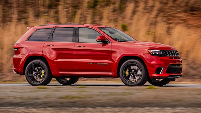 Jeep Grand Cherokee Trackhawk 從靜止加速到每小時 60 英里（約 96 公里），僅需花費 3.5 秒就能完成。