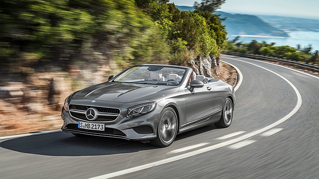 Mercedes-Benz S-Class Coupe 雖然有 Cabriolet 敞篷可選，但事實上與 CL 的銷售市場已經重疊。