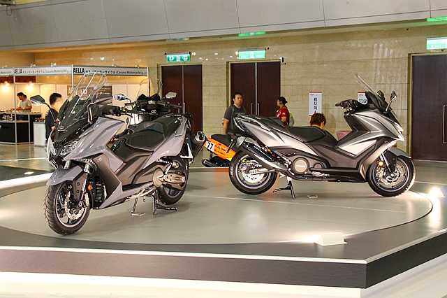 KYMCO AK550 