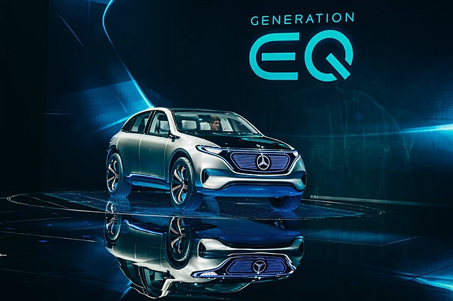 賓士 EQ 節能品牌在中國與當地奇瑞汽車 eQ 車系撞名，最終協調結果，兩車廠將各自使用此車名，並繼續發展新車。