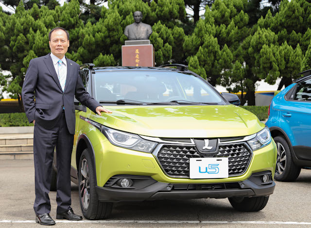 裕隆集團於三義工廠舉辦「LUXGEN 第 10 萬台新車下線典禮」，這款車就是話題討論度超高的 U5。