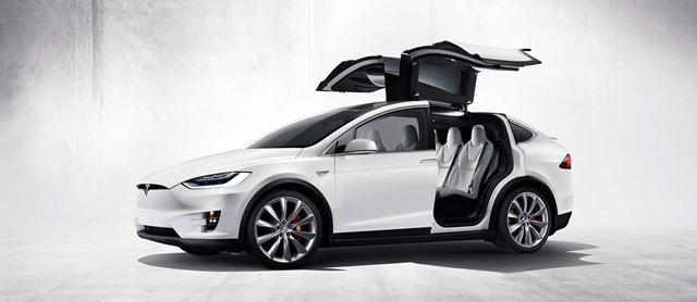 這次準備降價 3,000 美元（約 9 萬元台幣），Model X 75D 將來到 7 萬 9500 美元（約 240 萬元台幣）。