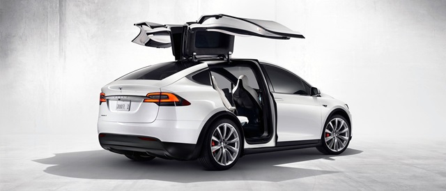 為了提升旗艦車型 P100D 的競爭力，Tesla 更將價值 5,000 美元的升級套件列為標準配備。