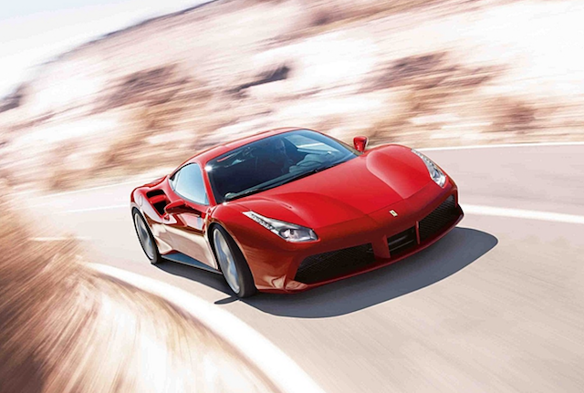 馬力與 Model S P100D 相近的 Ferrari 488 GTB，由於排氣量為 3,902c.c.，每年的牌照稅只需繳交 2 萬 8220 元。