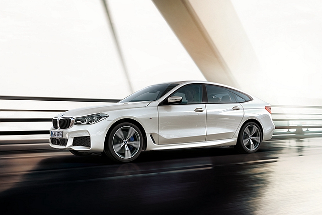 新世代 5 系列該有的安全防護系統 6 系列 Gran Turismo 皆沒缺少，也相同能選配到半自動駕駛輔助系統。