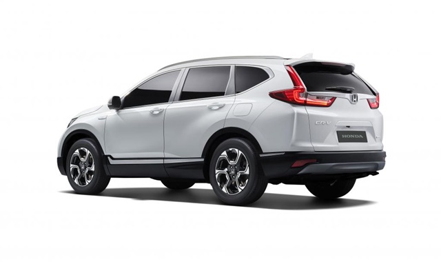 這次日規大改款，將捨棄傳統燃油動力，僅搭載 Sport Hybrid i-MMD 油電複合動力系統，符合政策需求。