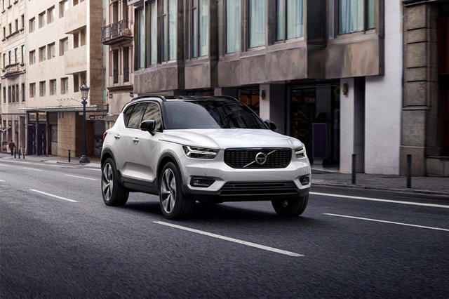 對比擁車 3 年或駕駛達 6 萬英里後車輛的價值，驚喜發現，Volvo 今年剛推出的 XC40 不管在汽油或柴油動力方面，保值率都是同級最高。