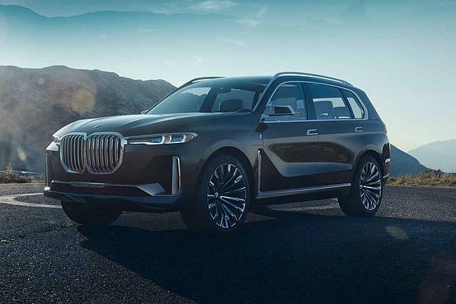 量產版 BMW X7 預計明年中亮相，但現在原廠已經在考慮發展 X8 的可能性。