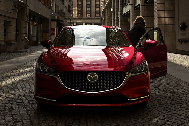 Mazda 原廠釋出最新資訊，統整小改款 Mazda 6 將擁有 6 大先進科技，與時下流行車款科技接軌。