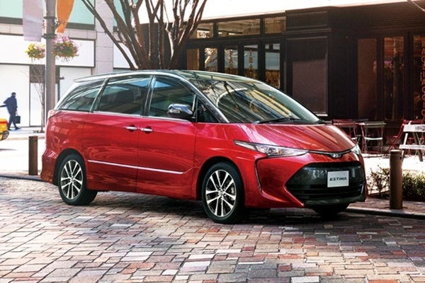 Toyota previa 2018