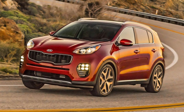 榜單中最突出的卻是 Kia Sportage，消費者評分高達 9.6 分，比起其他車款都要高出許多。