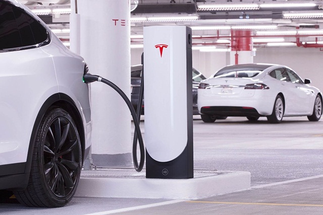 純電動車僅有 8% 的民眾有意購買，可見關於燃油引擎死亡的報導被嚴重誇大。
