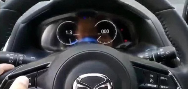 雙環式配合中央資訊顯示的模式，能讓車主更輕鬆閱讀行車資訊。