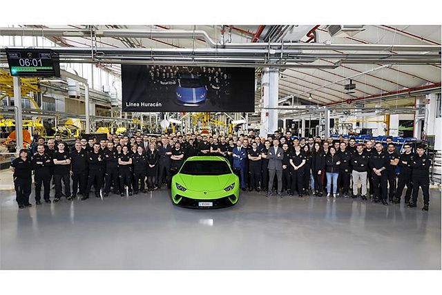 Lamborghini 日前慶賀 Huracan 累積生產 1 萬輛規模，雖然目前還是品牌最暢銷的車款，但很快就會換成 Urus。
