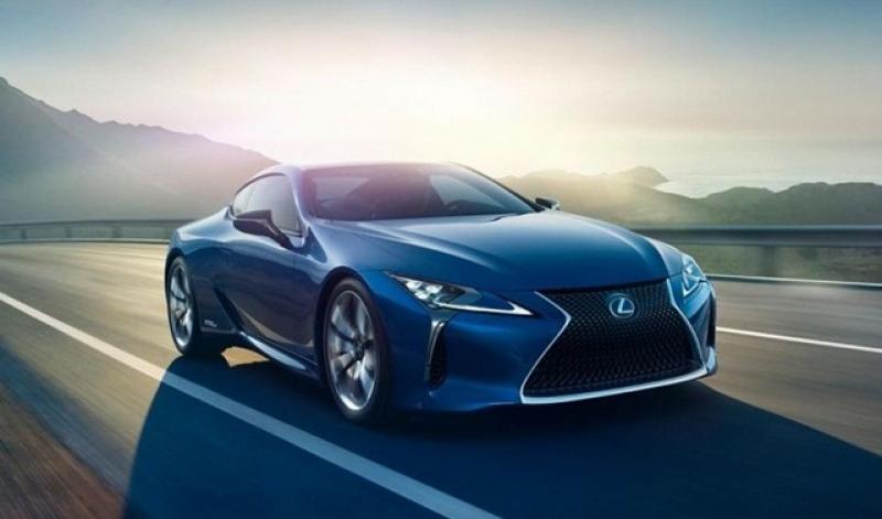 Lexus LC500。