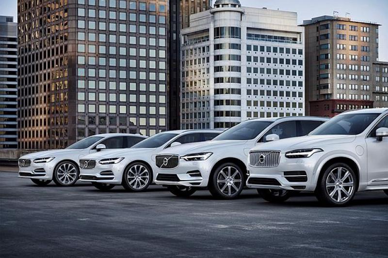 賓士汽車母集團戴姆勒（Daimler AG），有望先購入 Volvo 汽車部分股權，並共享引擎系統或零配件。