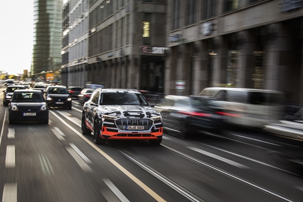 Audi e-tron prototype 30 分鐘內可充電完畢，WLTP 最大續航力超過 400 公里！
