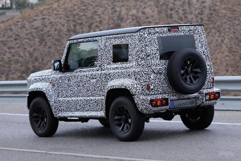 新一代 Suzuki Jimny 的外型,依然會維持方正的設計風格,並且保留經典的圓形頭燈。
