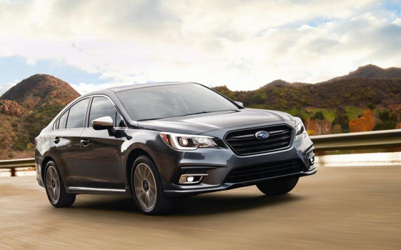Subaru Legacy 中大型房車後，經過多次小改款，也即將迎來第 7 代大改款。圖為現行版本。