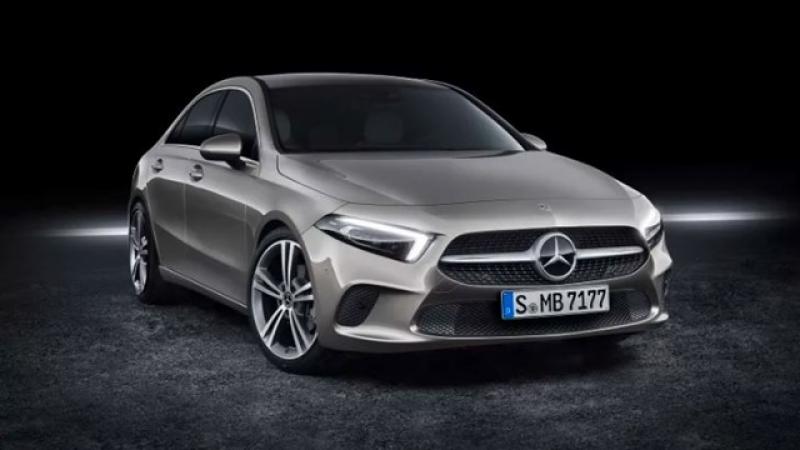 全球豪華品牌銷售龍頭 Mercedes-Benz，終於在今（26）日公布 A-Class 房車歐規與美規的各項規格與配備。