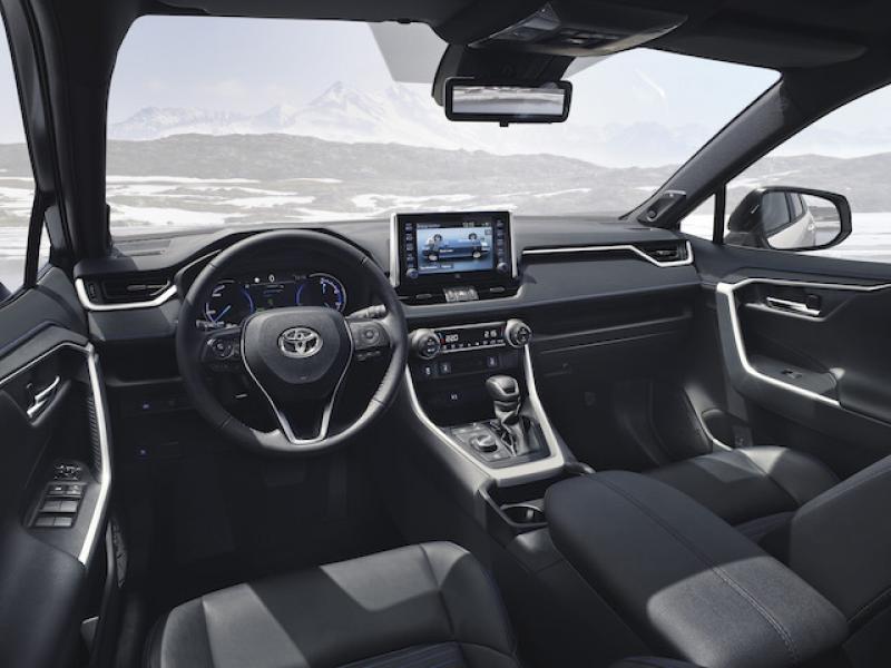 RAV4 在歐洲將會有 2.0 及 2.5 Hybrid 兩種動力。