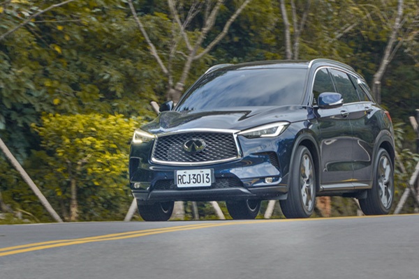 同級日系操控優等生！大改款 Infiniti QX50 試駕報導（內有影音）