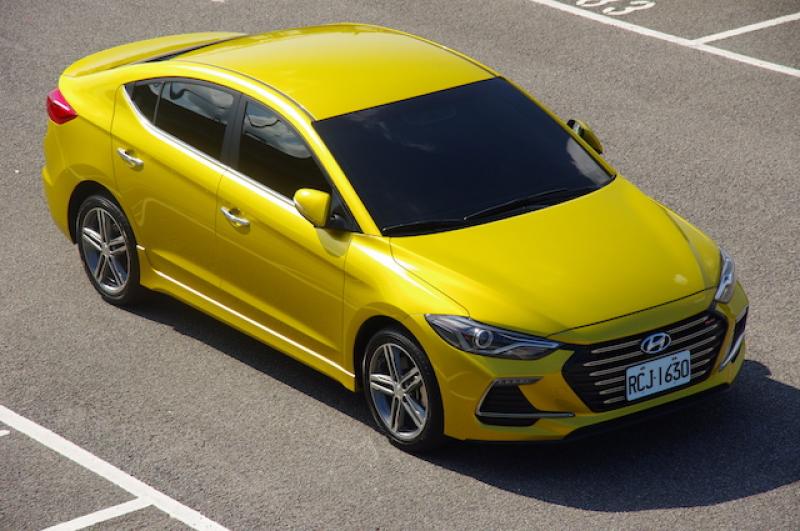Hyundai Elantra Sport 導入國產化，在 80 萬元內就可擁有 204ps 最大馬力。