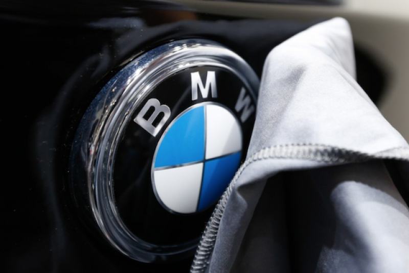 傳川普將邀請德國車商赴美協商貿易問題，BMW 名列邀請名單中。（歐新社資料照）