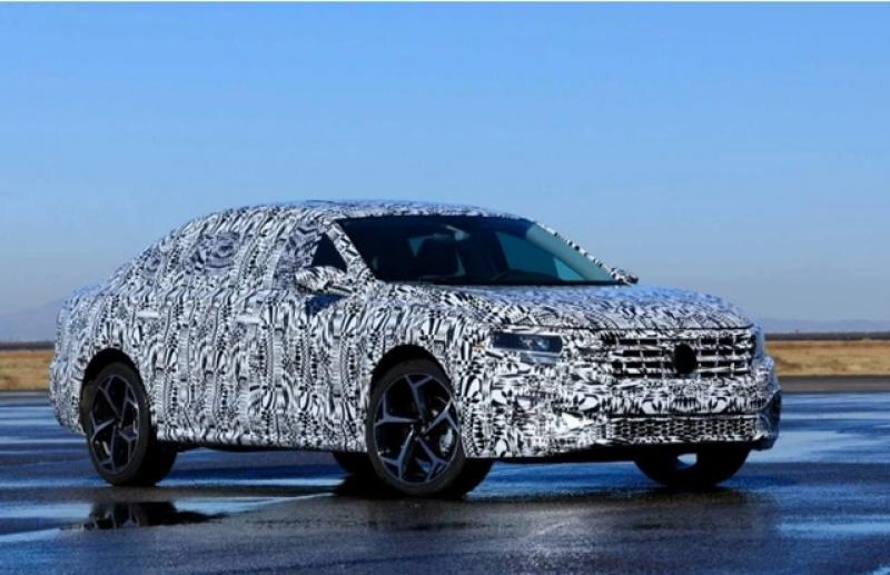 當然福斯旗下的熱門的 1.5 升 TSI 引擎與 PHEV 動力，在小改款 VW Passat 身上也不會缺席。