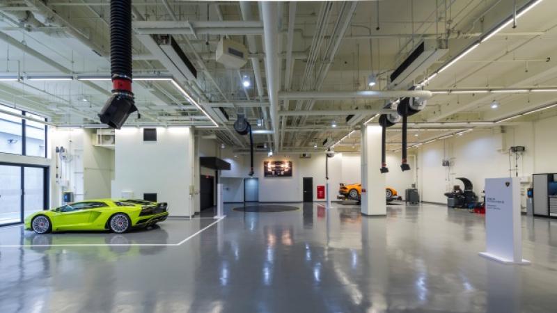 地下是 Lamborghini 的服務中心，設施相當完善。