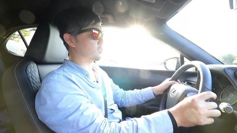 接近掀背車的駕駛感受，是試駕 UX 250h 時的第一印象。