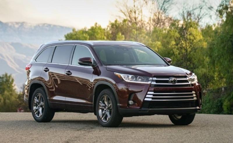 Toyota Highlander 同級對手有 Subaru Ascent、Ford Explorer 等這些同樣提供多人座的大休旅。（圖為市售現行款。）