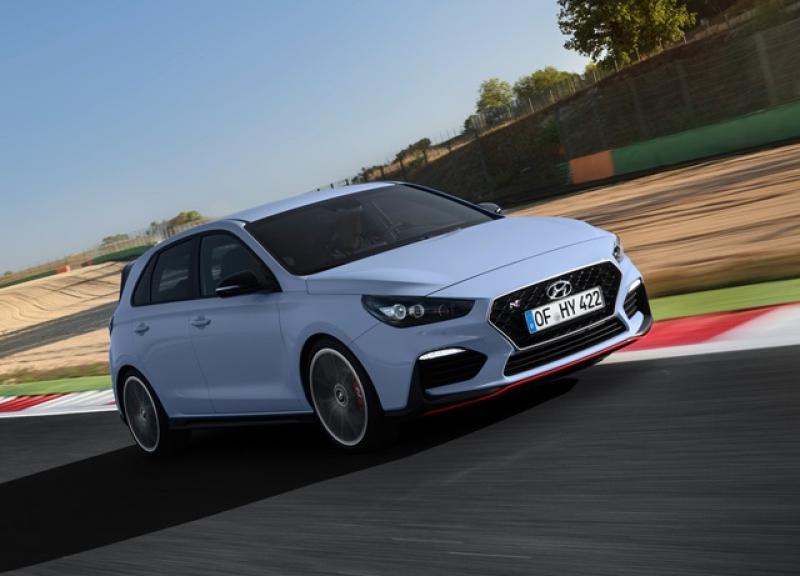 韓國 Hyundai 的性能鋼砲力作 i30 N 推出後即獲得歐洲媒體的好評，加上以本車為基礎所打造的 TCR 廠車過去一年橫掃全球 TCR 賽事，無疑對 i30 N 市售車的性能形象有莫大加分，傳聞 2019 年可能有機會導入國內銷售。