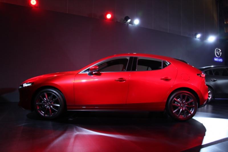 Mazda 新一代馬 3 提前亮相預賞,4 月展開預售!