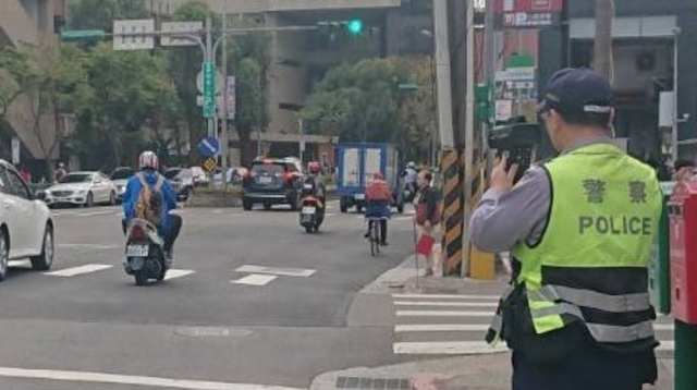 警方今日起於 12 個路段加強超速取締。（交通大隊提供）