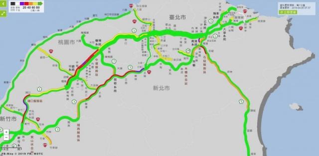 今天是清明4天連假第2天，交通部高公局預估今天整日國道雙向總延車公里為126百萬車公里，為平日的1.5倍，且上午會以南下車流為主。（圖擷自高速公路1968網站）
