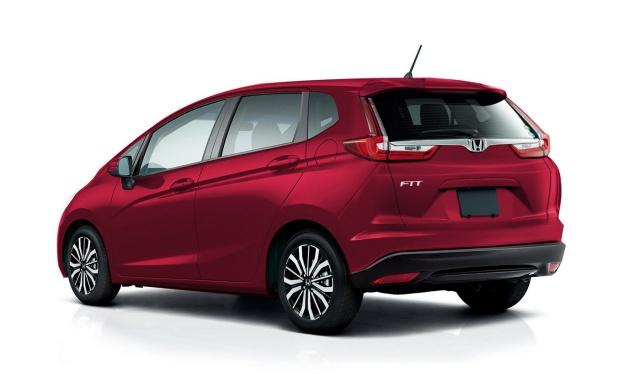車尾採用 CR-V 的設計風格，不過和偽裝測試照有蠻大差異。