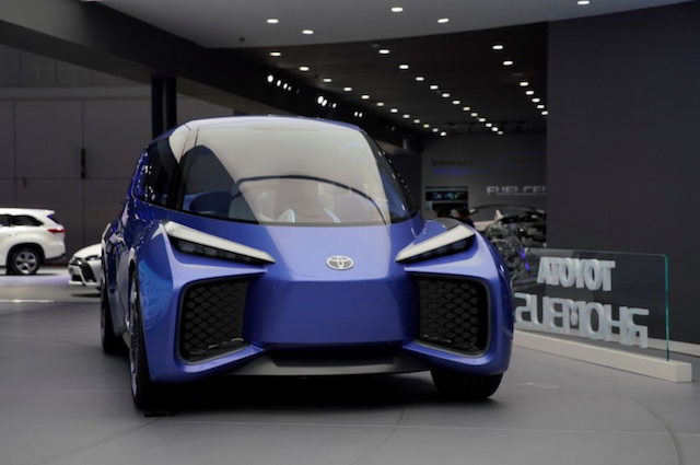 豐田公開全新概念電動車 Rhombus。（路透）