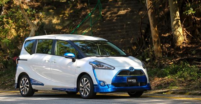 Toyota Sienta Hybrid