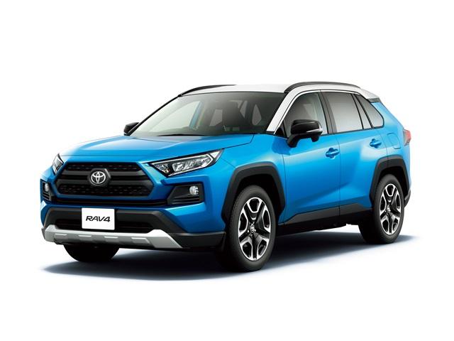 日規第五代 RAV4 提供兩種動力、六款車型可選，售價在 2,608,200～3,817,800 日圓，台幣換算大約在 72 萬～105 萬左右。