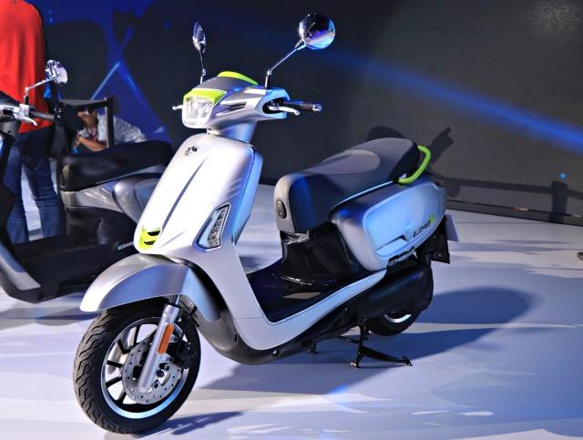 Like 125 EV 也是此次推出的新車，具備優異的動力表現，更適合兩人乘坐。