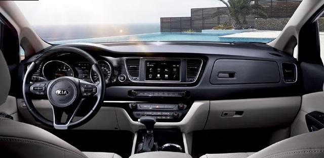 Kia Carnival 在安全防護上擁有一定水準，以 6 具安全氣囊結合多項主動安全科技。