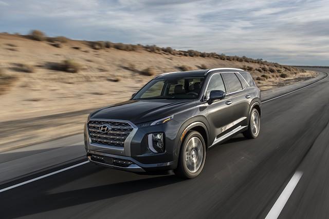 Hyundai Palisade 全車系皆配備 3.8 升 V6 GDI 引擎，搭配 8 速變速箱。