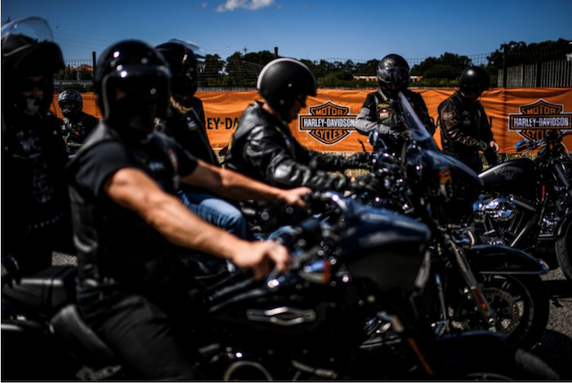 美國哈雷摩托車（Harley-Davidson Motor Company）去年為躲歐盟對美國的關稅報復，將部分摩托車製造從美國轉至泰國，除了關稅，哈雷也面臨美國銷售下滑問題，而哈雷最新表示，為擴大海外銷售，將和新的中國合作夥伴共同在中國生產小型摩托車。圖為哈雷摩托車示意圖。（法新社）