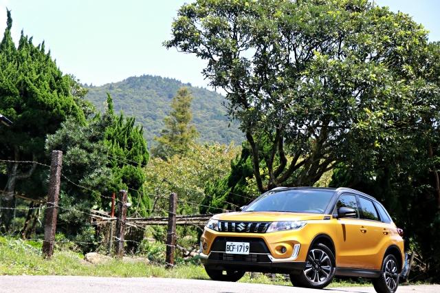 Suzuki 小改款 Vitara 在內外觀都有改進，同時加入大量主動安全配備。