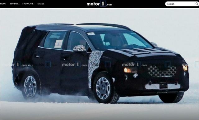 外媒捕捉到 Hyundai Santa Fe 的偽裝車。